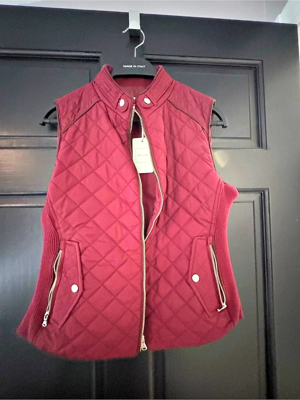 Active USA Quilted Vest in Red Size Small